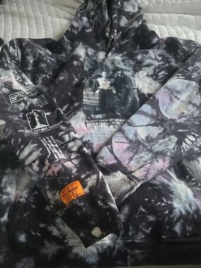 BOYZ IN THE HOOD Tie-Dye Graphic Hoodie with Vintage Photo Detail